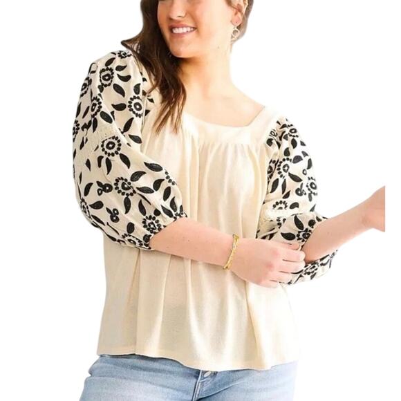 Gimmicks by BKE Tops - Gimmicks BKE peasant puff balloon sleeve embroidered smocked top bohemian boho M